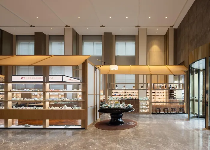 Echarm Plus Hotel - Jingdezhen Taoxichuan