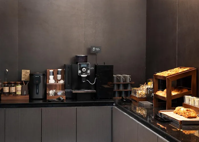 Atour Hotel, Taoyang North Road, Taoxichuan, Jingdezhen
